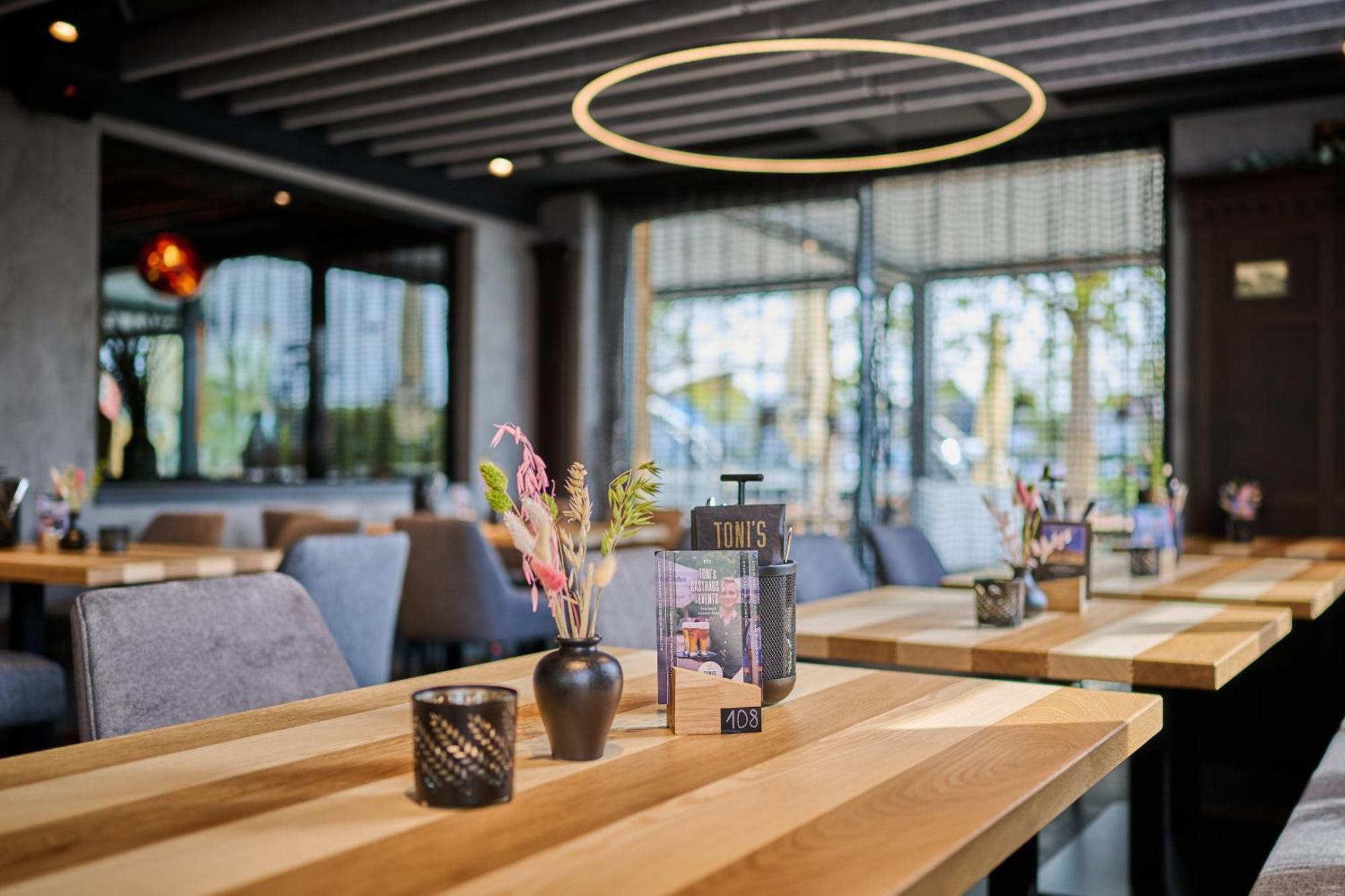 Genusshotel Wenisch 스트라우빙 외부 사진